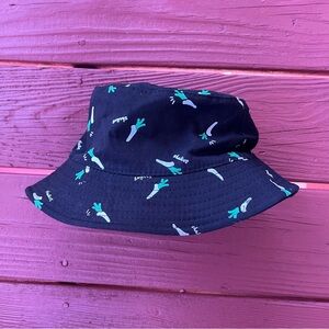 Shallot bucket hat